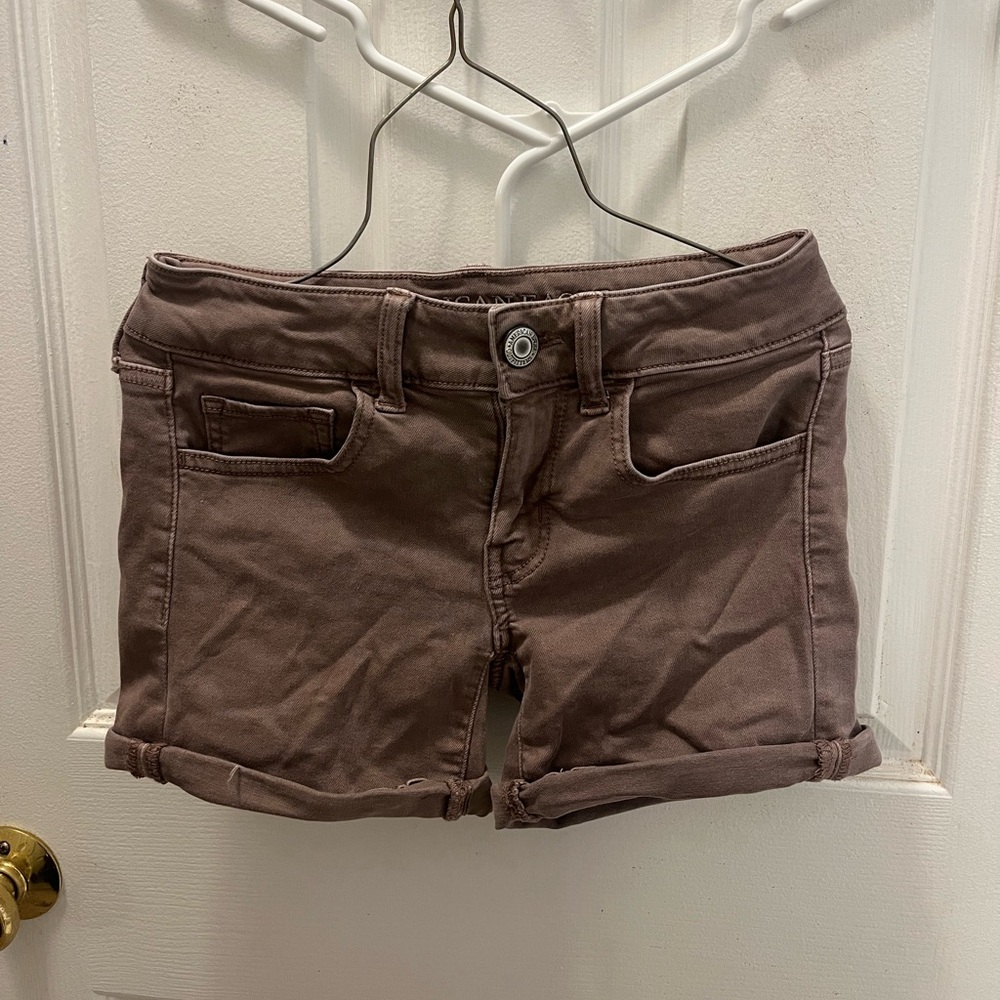 American Eagle 00 low-mid rise shorts.